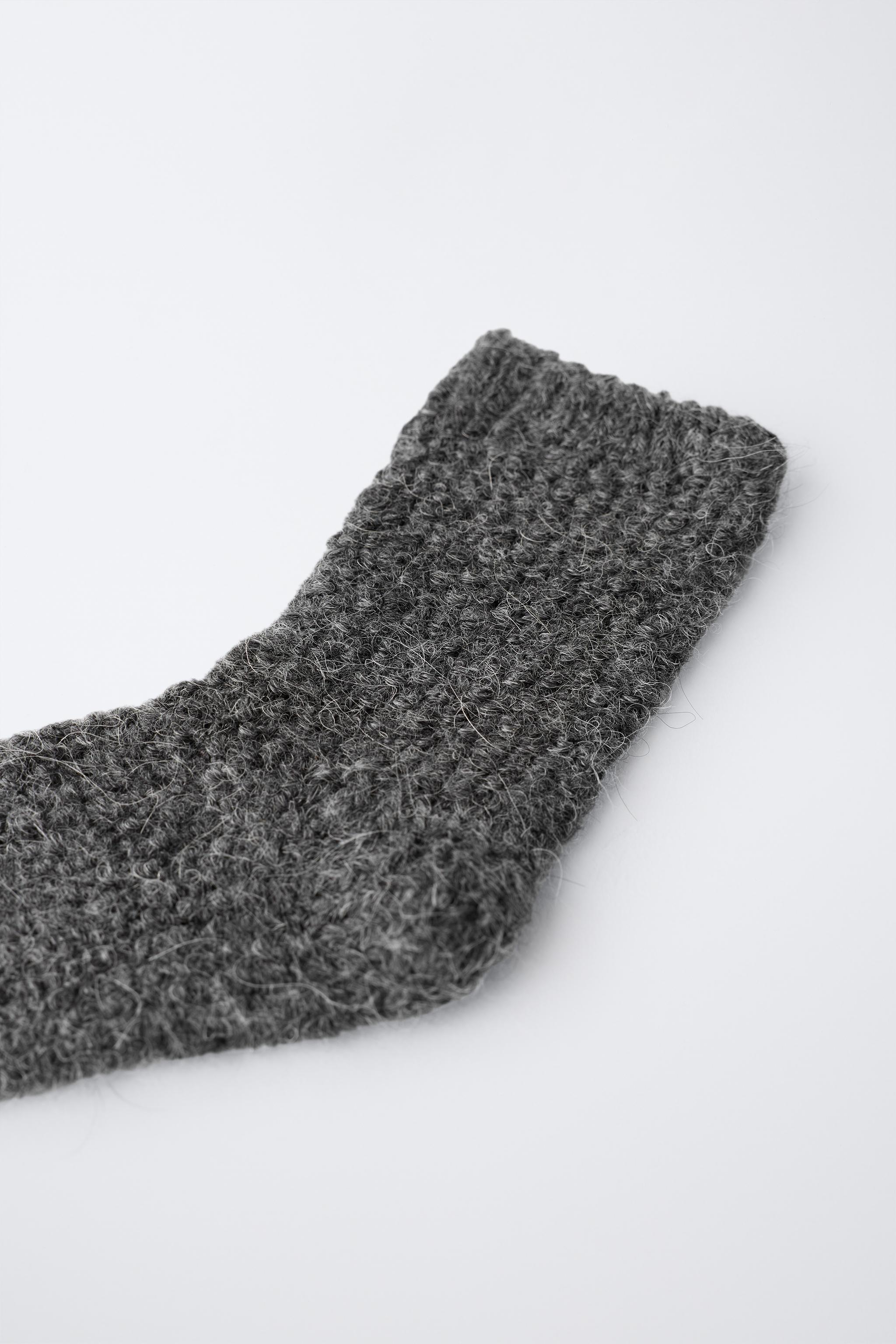 KNIT SOCKS WITH WOOL